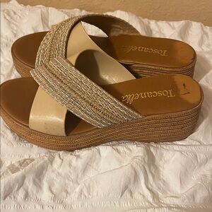 Toscana Cream and Tan Woven Wedges